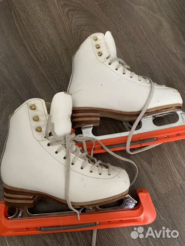 Коньки Jackson