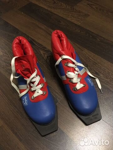 Лыжные ботинки новые р24,5см (38)