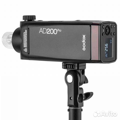 Godox AD200PRO новая в наличии 11 месяцев гарантии Godox AD200PRO новая в наличии 11 месяцев гарантии