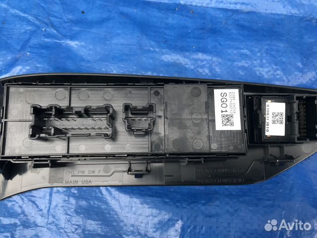 Блок кнопок стеклоподъемников Субару Форестер S13 Блок кнопок стеклоподъемников Субару Форестер S13