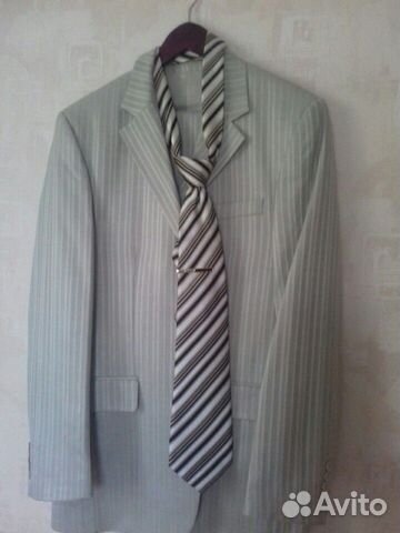 Костюм свадебный 46-48в отличном состоянии супер