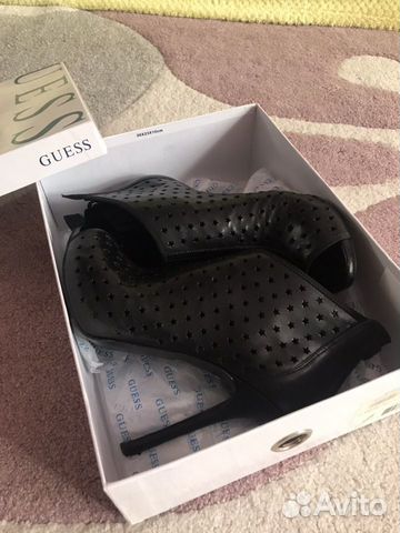 Ботильоны Guess Ботильоны Guess