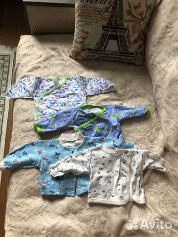 Ползунки распашонки чепчики