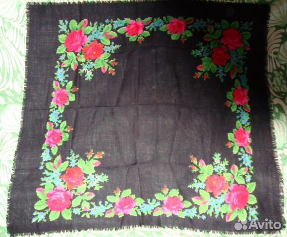 Павловопосадские платки 90х90,75х75 см Павловопосадские платки 90х90,75х75 см