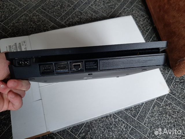 Playstation 4 slim