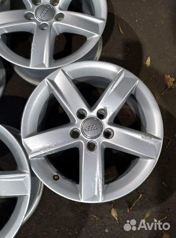 Диски бу оригинал R16 CH на Audi Skoda