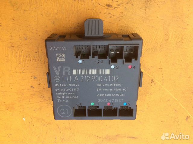 Блок управления двери правый Mercedes w204 W207 E Блок управления двери правый Mercedes w204 W207 E