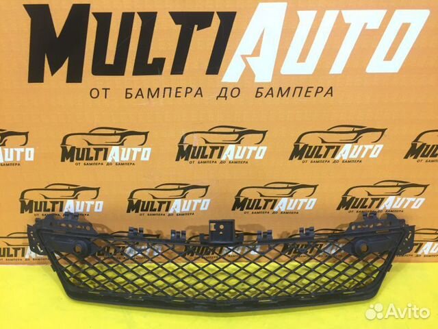 Решетка радиатора передняя Mercedes C-Classe W204 Решетка радиатора передняя Mercedes C-Classe W204