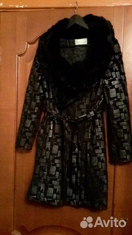 Пальто женское Max Mara демисезонное, разм. 44-46 Пальто женское Max Mara демисезонное, разм. 44-46