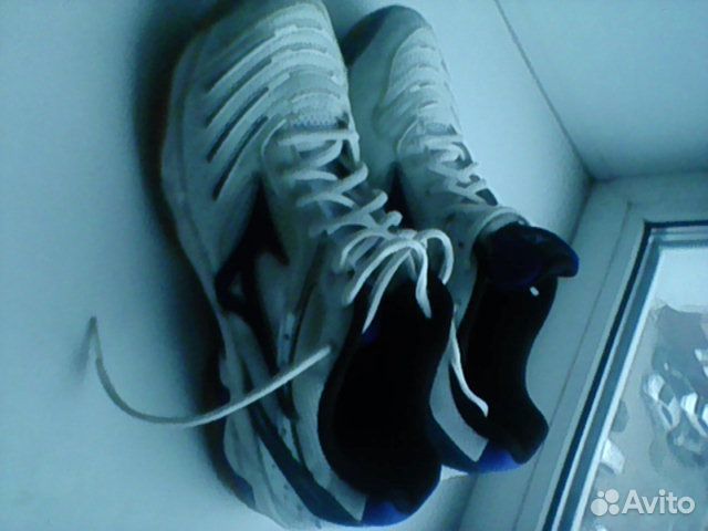 Продаю кроссовки Mizuno