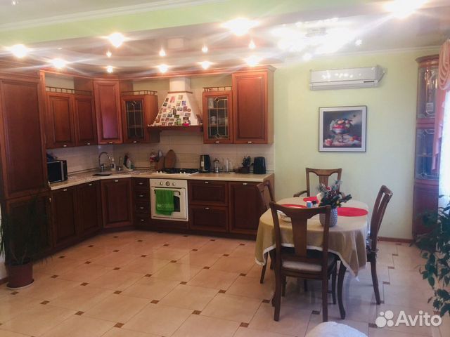 3-к квартира, 85 м², 8/10 эт.