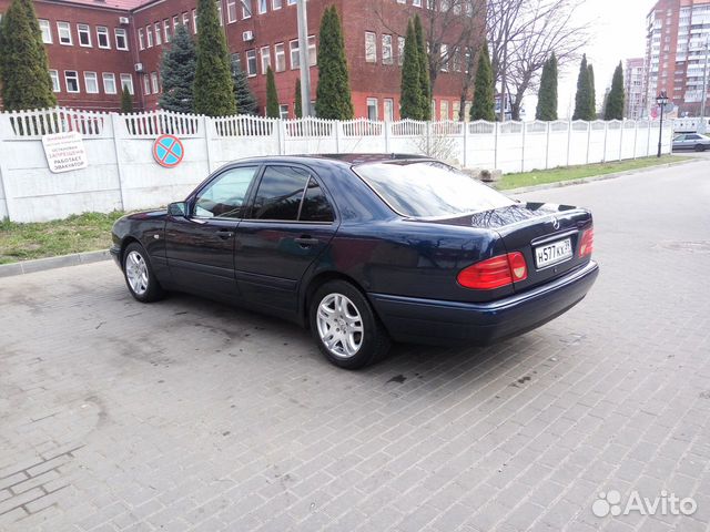 Аренда автомобиля Mercedes E класса