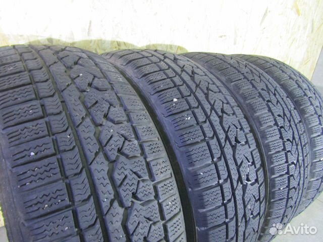 Зимние шины бу kumho I ZEN RV 225/60 R17 нешипо Зимние шины бу kumho I ZEN RV 225/60 R17 нешипо