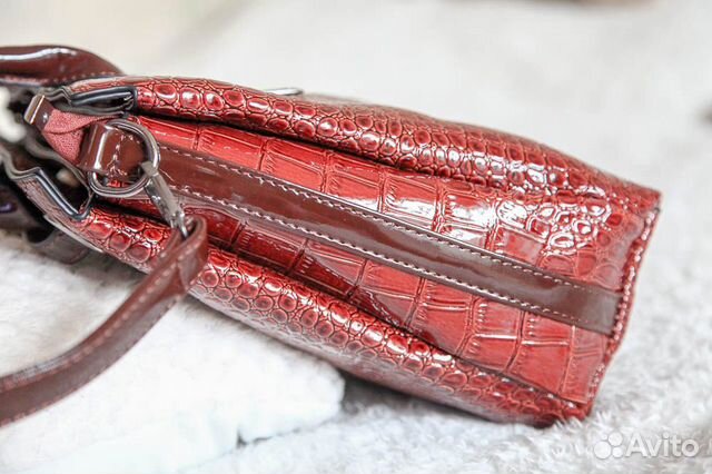 Сумка женская лакированная коричневая