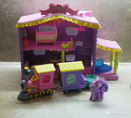 Домик и поезд My Little Pony