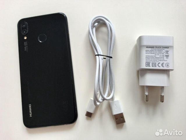 Смартфон Huawei p20 lite (телефон)