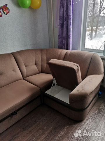 Диван