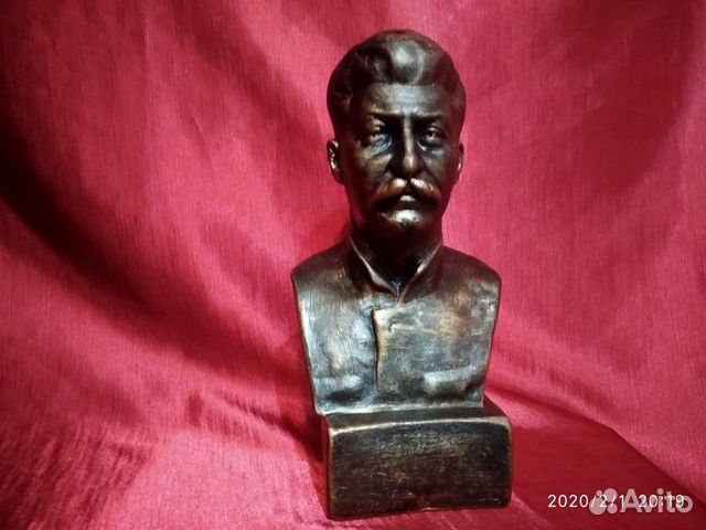Продаю бюст Сталина