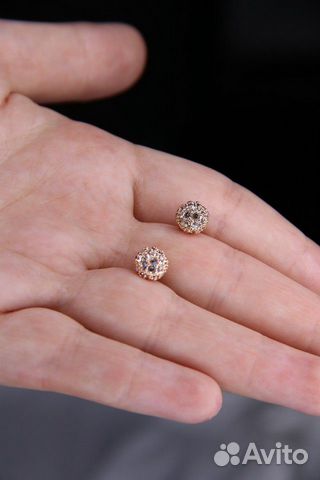 Серьги Swarovski пусеты Серьги Swarovski пусеты