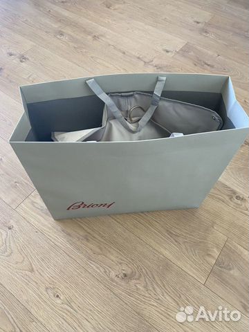Кожаная куртка Brioni оригинал новая Кожаная куртка Brioni оригинал новая