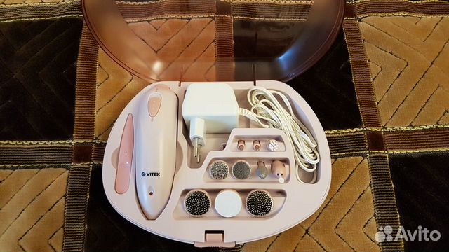 Vitek VT 2204 PK Набор для маникюра и педикюра