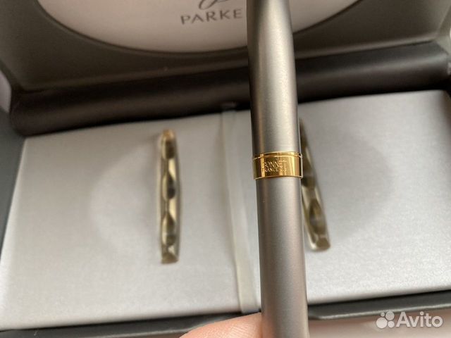 Шариковая ручка Parker Sonnet Steel GT - новая Шариковая ручка Parker Sonnet Steel GT - новая