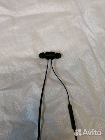 Беспроводные наушники Philips