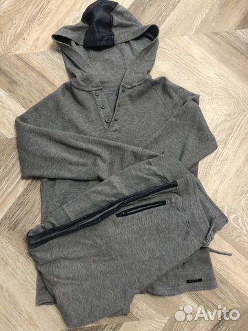 Спортивный костюм