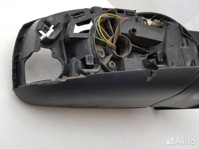 Зеркало правое Renault Megane 3 Зеркало правое Renault Megane 3