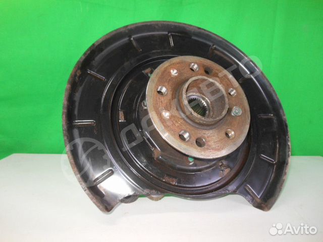 Цапфа (кулак) задняя левая ML350 Мерседес W164 200