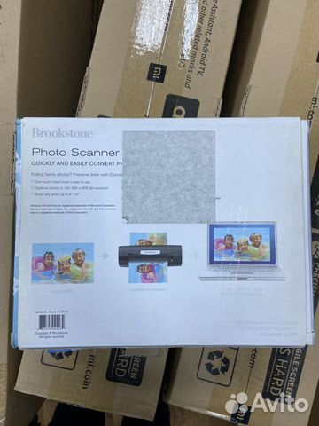 Cканер Brookstone iConvert Photo Scanner