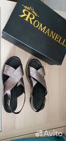 Босоножки женские