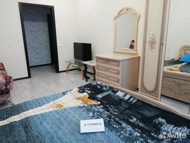 1-к квартира, 40 м², 10/10 эт.