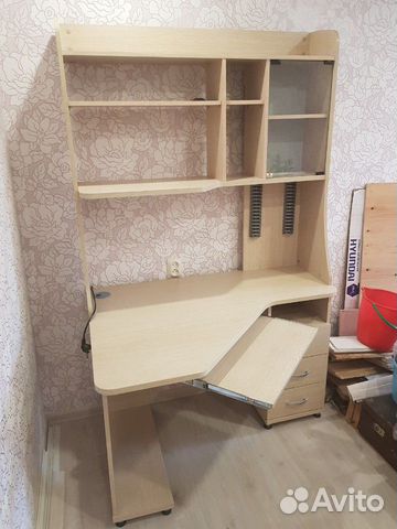 Компьютерный стол