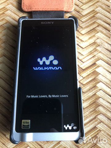 Sony Walkman NWZ-ZX1 Hi-Res аудио плеер