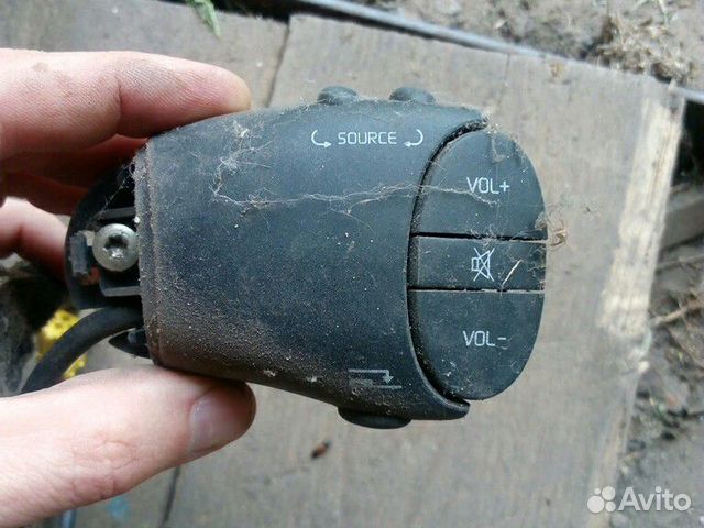 Пульт ду магнитолой Renault