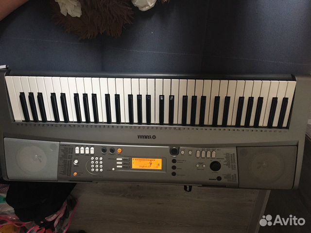 Синтезатор Yamaha psr r300 Синтезатор Yamaha psr r300