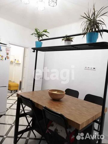 2-к квартира, 52 м², 1/3 эт.