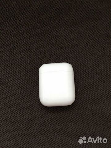 Наушники AirPods 2-го поколения Наушники AirPods 2-го поколения