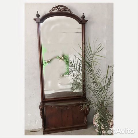 Зеркало с консолью старинное Зеркало с консолью старинное
