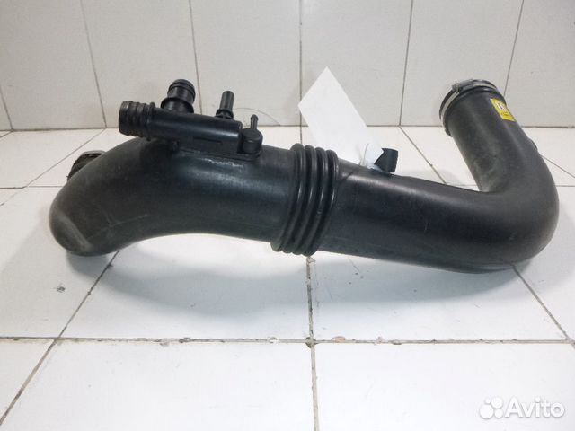 Патрубок воздушного фильтра Mercedes Benz W212 E K