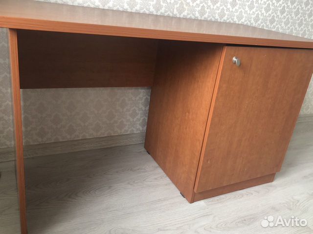 Стол письменный Стол письменный
