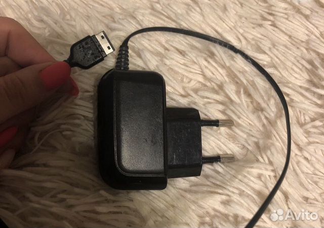 Зарядное устройство для телефона Зарядное устройство для телефона