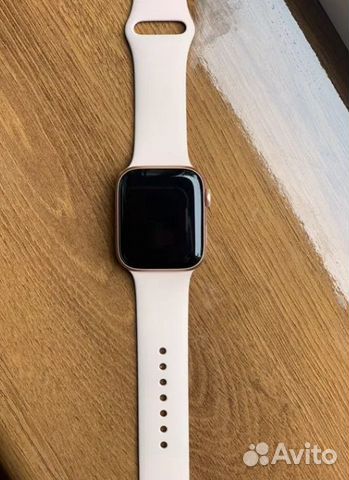 Apple Watch Series 5 44 Gold