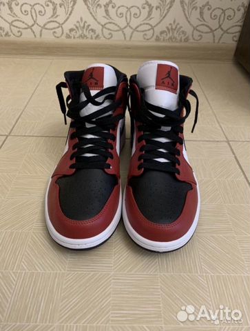 Nike Air Jordan 1 Chicago Black Toe 9.5 US42 RU Nike Air Jordan 1 Chicago Black Toe 9.5 US42 RU