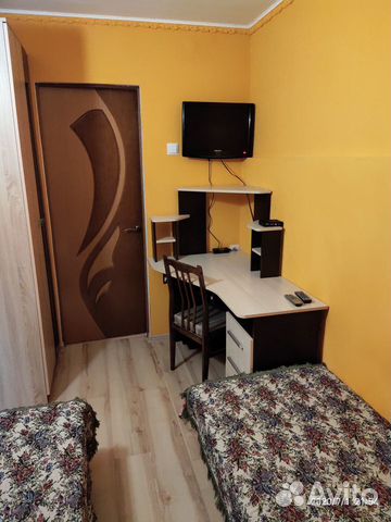 2-к квартира, 42 м², 3/3 эт.