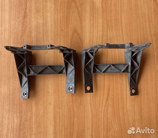 Кронштейн крепления фары VW Transporter Т5