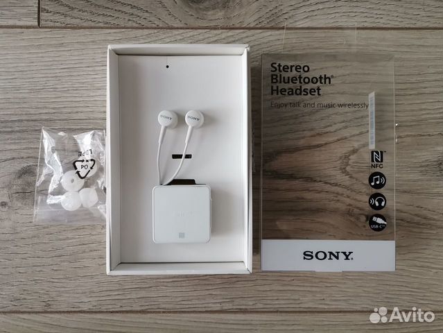 Беспроводные наушники Sony SBH 24 Bluetooth и NFC Беспроводные наушники Sony SBH 24 Bluetooth и NFC