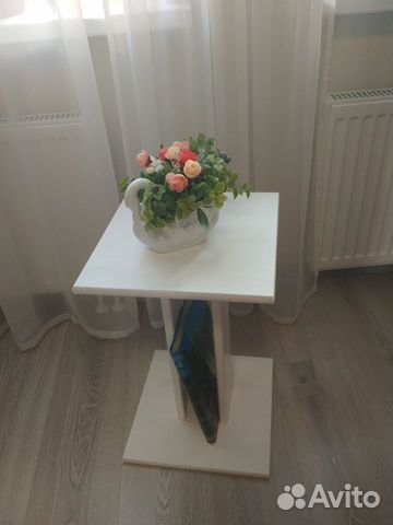 Столик Столик