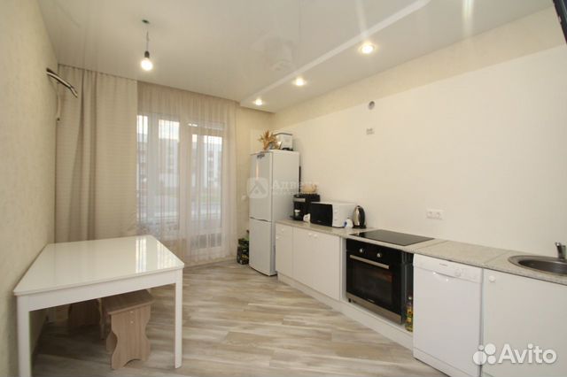 3-к квартира, 88 м², 1/4 эт.